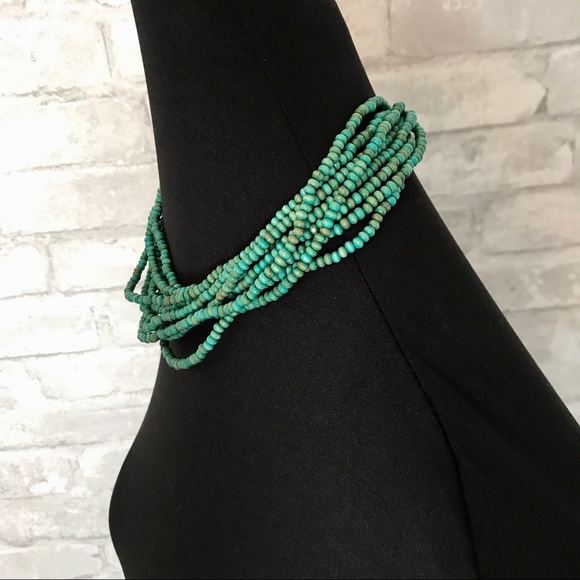 Green beaded multi strand necklace - Picture 3 of 8